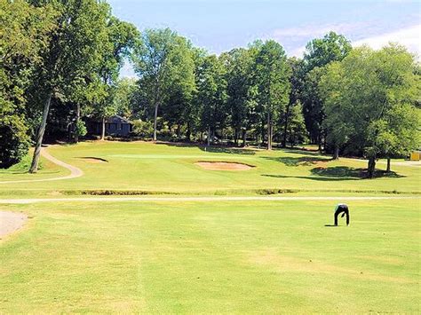 nice former private golf course - Review of Sapona Golf Swim & Tennis Club, Lexington, NC ...