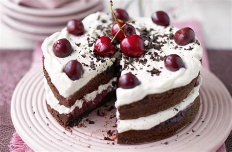 Gordon Ramsay's Black Forest Cake | Dessert Recipes | GoodtoKnow