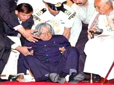 Abdul Kalam Live Fell Down and Died During Speech In IIM Shillong On ...