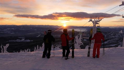 baldy-mountain-resort-sunrise-three-skiers-credit-snowseekers-photographer-chris-wheele - Baldy