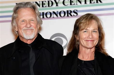 Meet Kris Kristofferson’s Wife and Mother of Five, Lisa Meyers