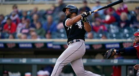 Report: Astros, former MVP Jose Abreu finalizing three-year deal