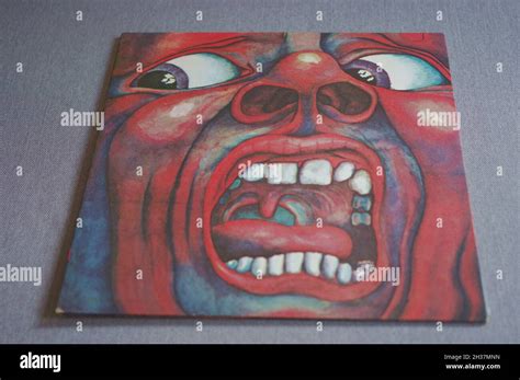 King Crimson 1969 debut album In the Court of the Crimson King vinyl LP paper sleeve cover 21st ...