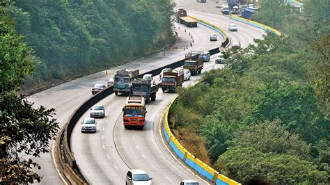 Bombay High Court seeks details of total toll collected on Mumbai-Pune Expressway