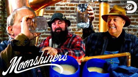 Mark and Digger Finally Test Their Milk Liquor | Moonshiners - YouTube