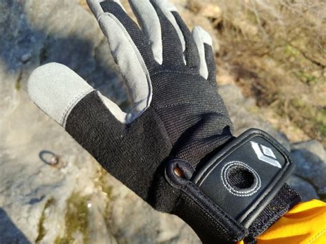 8 Best Climbing Gloves in 2024 - 99Boulders