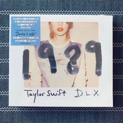 Taylor Swift - 1989 (Deluxe Edition) [Imported Edition] CD, Hobbies & Toys, Music & Media, CDs ...