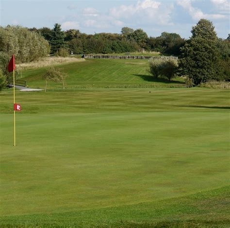 Aylesbury Vale Golf Club - Golf Course Information | Hole19