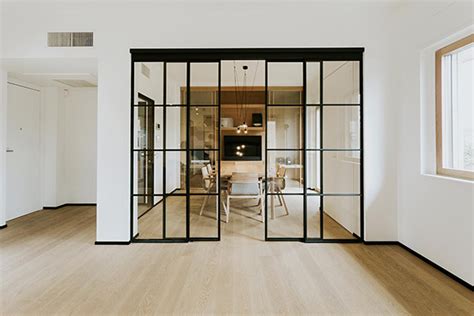 Frameless Glass Partitions | Elegant Doors