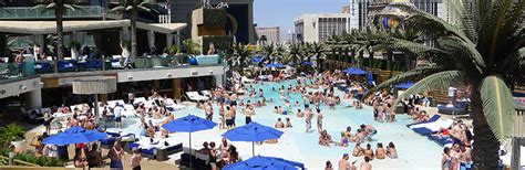 Boulevard Pool at Cosmopolitan | Bachelor Vegas