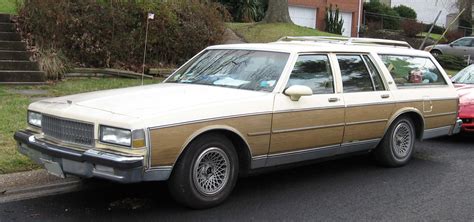 File:86-90 Chevrolet Caprice wagon.jpg - Wikimedia Commons