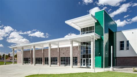 Farmington High School - FBT Architects