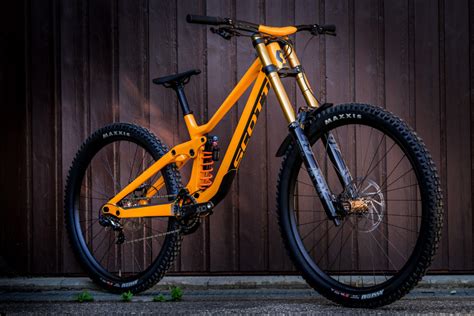 The Scott Gambler DH Mountain Bike Has Been Redesigned With Adjustability and Integration in ...