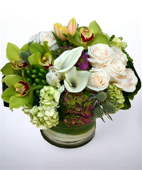 English Garden | Worcester (MA) Flower Delivery | Perro's Flowers