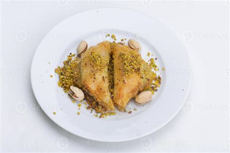 turkish baklava dessert 10956096 Stock Photo at Vecteezy