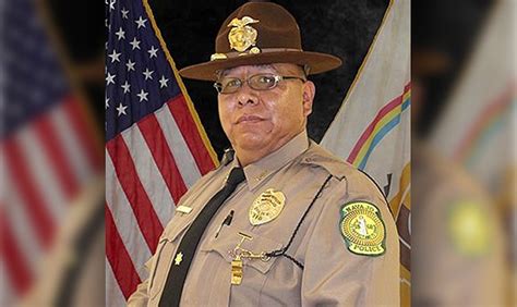 Navajo police officer dies from COVID-19, flags to fly at half-staff ...