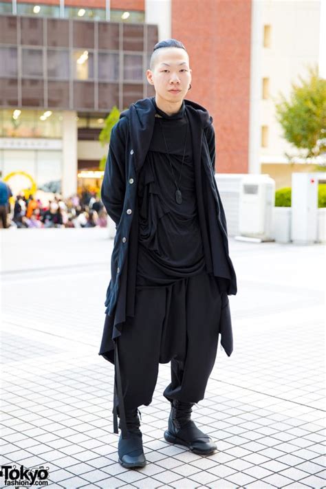 Dark Minimalist Japanese Street Style w/ Comme Des Garcons Homme Plus ...