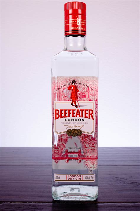 Beefeater London Dry Gin - First Pour Cocktails