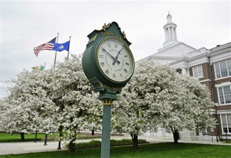 One vote: Greenwich marketing funding passes narrowly - GreenwichTime