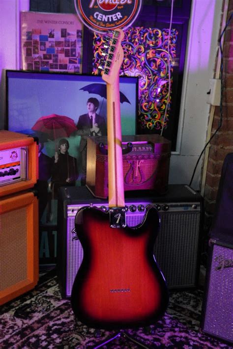 Fender Player Telecaster Left-Handed - 3-Color Sunburst w/ Maple Finge ...