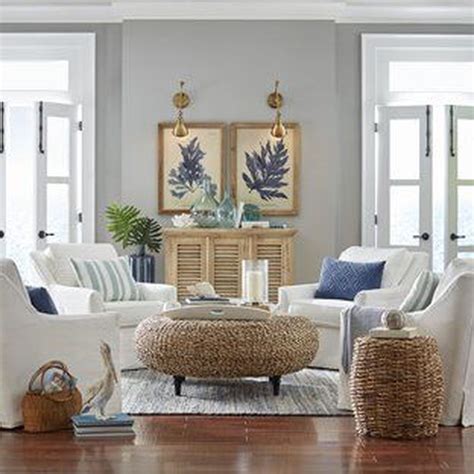 35 Beautiful Coastal Living Room Decor Ideas Best For This Summer - MAGZHOUSE