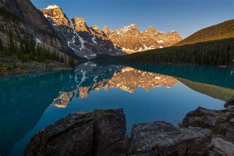 How To Photograph a Moraine Lake Sunrise - How To Photograph A Moraine ...