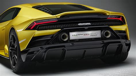 Lamborghini Huracan Evo RWD Launched: Now in pictures - CarWale