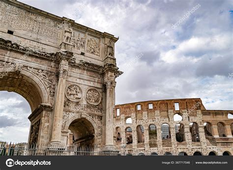 Arch Titus Ancient Colosseum Rome — Stock Photo © DimaKozitsyn #367717046