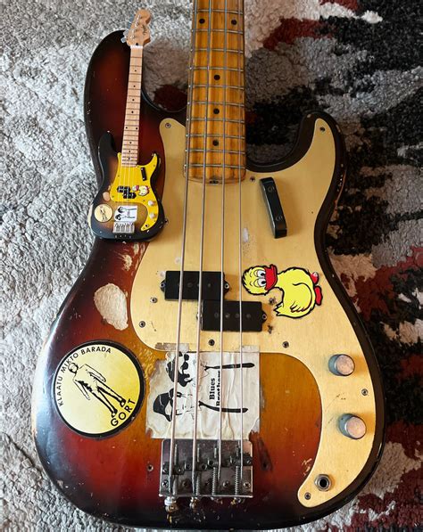 Duck Dunn Original '59 Fender™ Precision Bass™ Duck Bass Miniature Mod ...