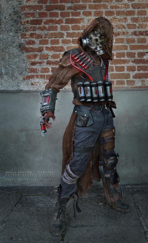 Combo of Ocelot and Scarecrow (from Batman Arkham Knight) for Cosplay? : r/metalgearsolid