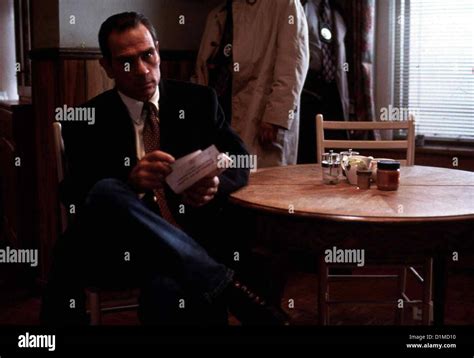 Tommy lee jones the fugitive hi-res stock photography and images - Alamy