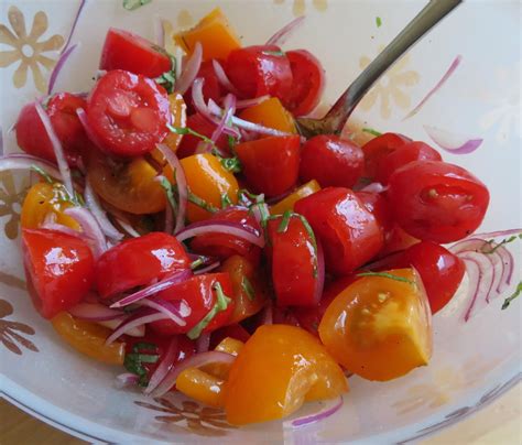 Tomato, Basil & Red Onion Salad | The English Kitchen