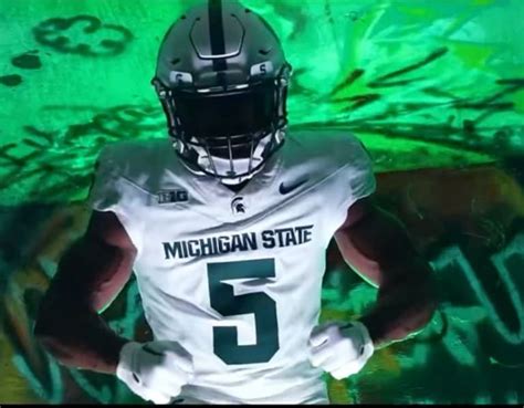 Michigan State Football Uniforms: Brand new helmet for road test at ...