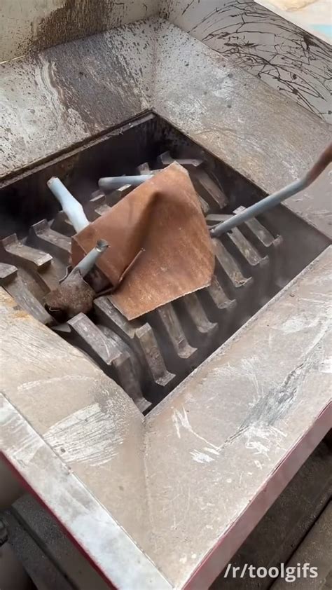 Scrap metal shredder : r/toolgifs