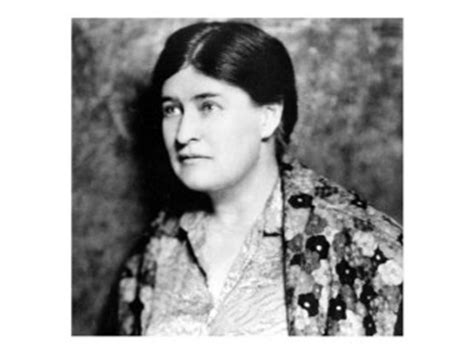 Willa Cather biography, birth date, birth place and pictures