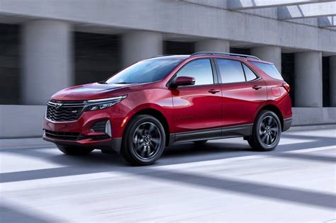 2023 Chevrolet Equinox Pictures - 137 Photos | Edmunds