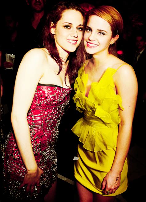 Emma and Kristen - Harry Potter Vs. Twilight Photo (23219488) - Fanpop