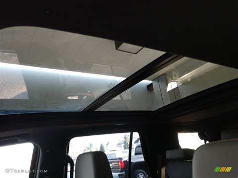 2021 Chevrolet Tahoe Z71 4WD Sunroof Photos | GTCarLot.com