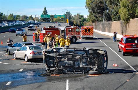 Fiery 3-car crash on 101 Freeway leaves 1 dead, 2 injured – Daily News