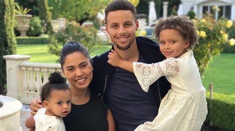 Steph Curry’s Wife & Family: 5 Fast Facts You Should Know | Heavy.com