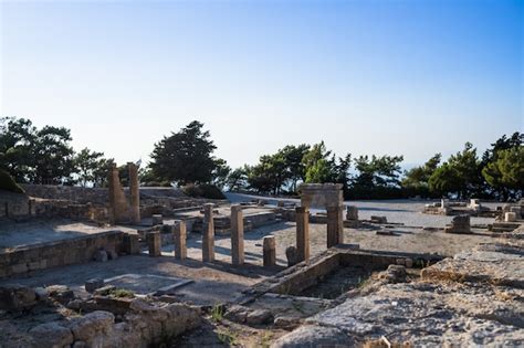 Premium Photo | Columns of doric temple in old city