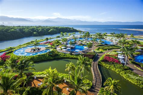 Grand Luxxe at Vidanta Nuevo Vallarta Receives AAA's Five Diamond Rating