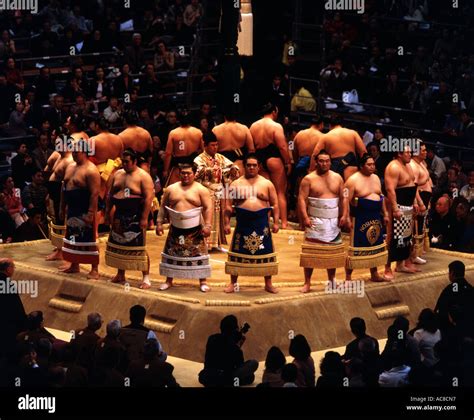 Sumo wrestlers at the Osaka Basho 2006 - ring entering ceremony Stock ...