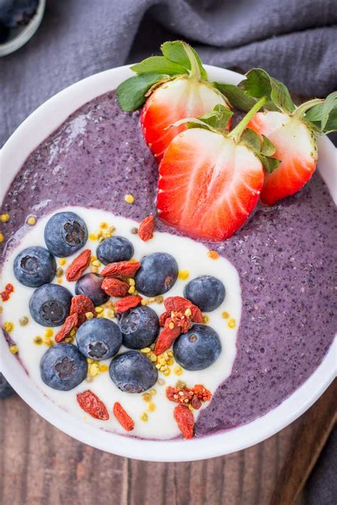 Blueberry Acai Smoothie Bowl | Natalie's Health