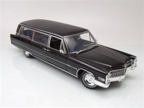 Cadillac S & S Hearse 1966 Black Model Car 1:18 Greenlight | eBay