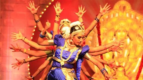 9 Benefits of joining bharatanatyam dance classes