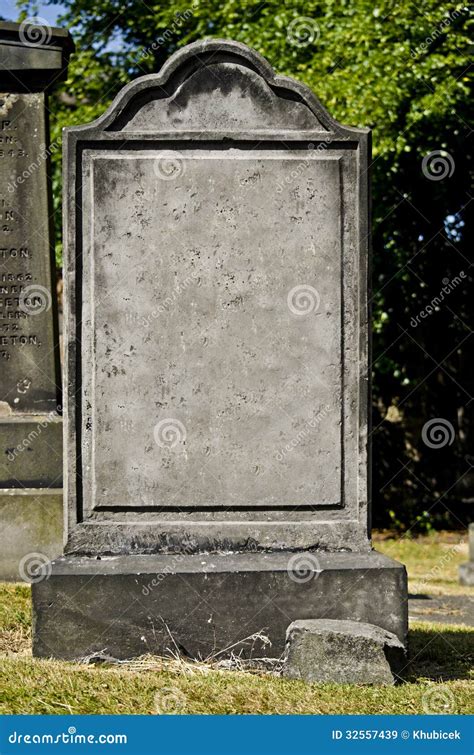 Headstone Royalty Free Stock Images - Image: 32557439