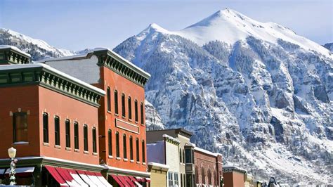 The 15 Best Mountain Towns in Colorado to Visit With Your Family