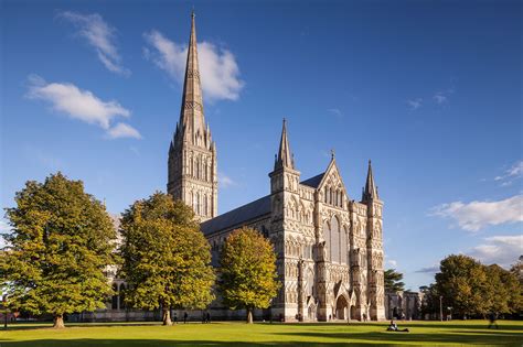 6 of the Most Beautiful Cathedrals in the U.K. Photos | Architectural ...