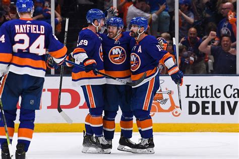 The crazy trades that built the 2021-22 New York Islanders